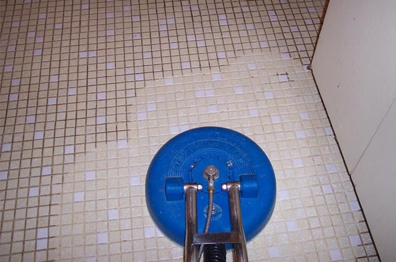 tile,grout cleaning with tile and grout cleaning machine