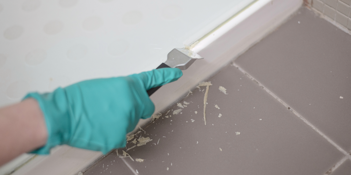 Guide to Cleaning Silicone from Tiles